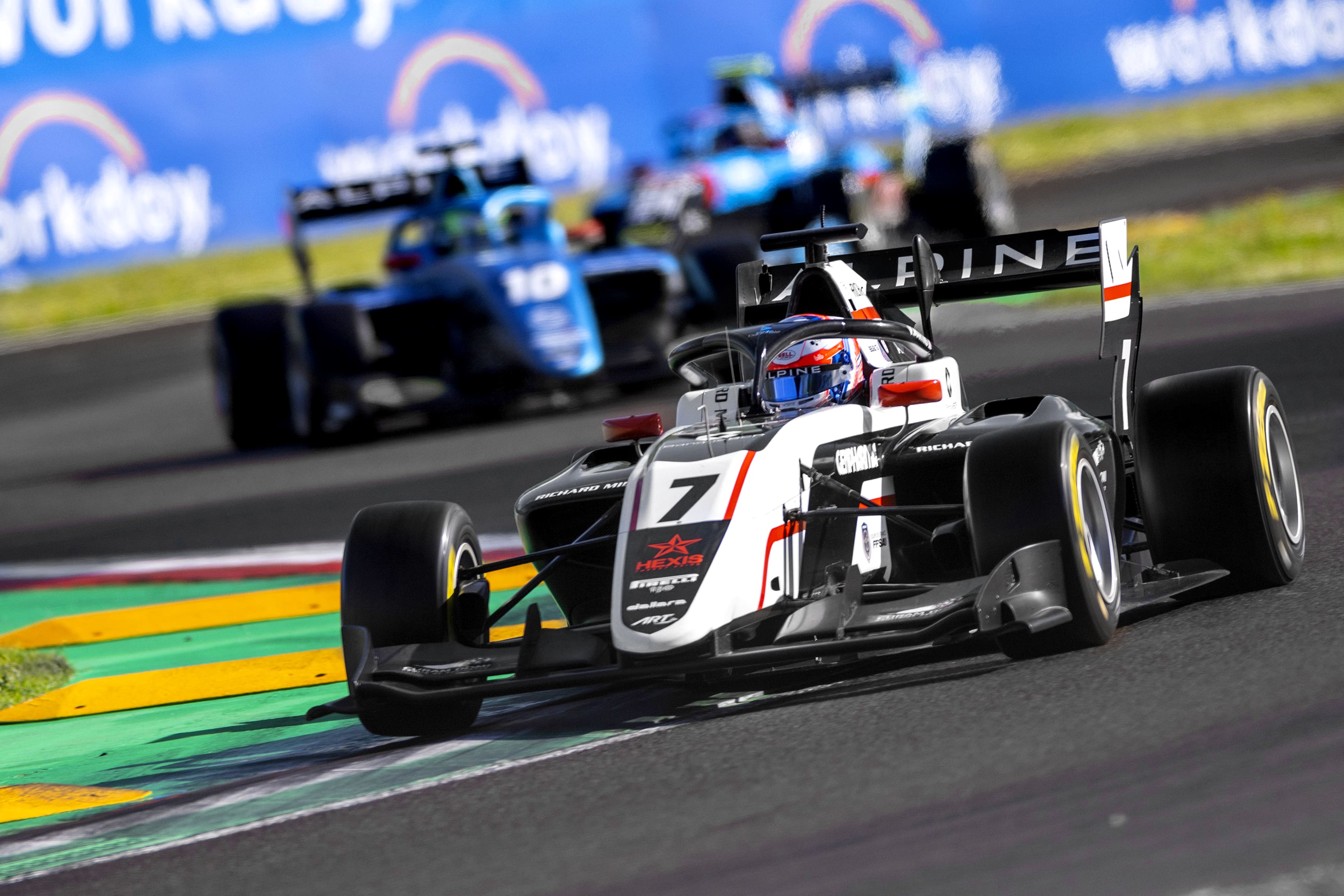 ENCORE UN PODIUM DE PLUS EN F3 A IM...